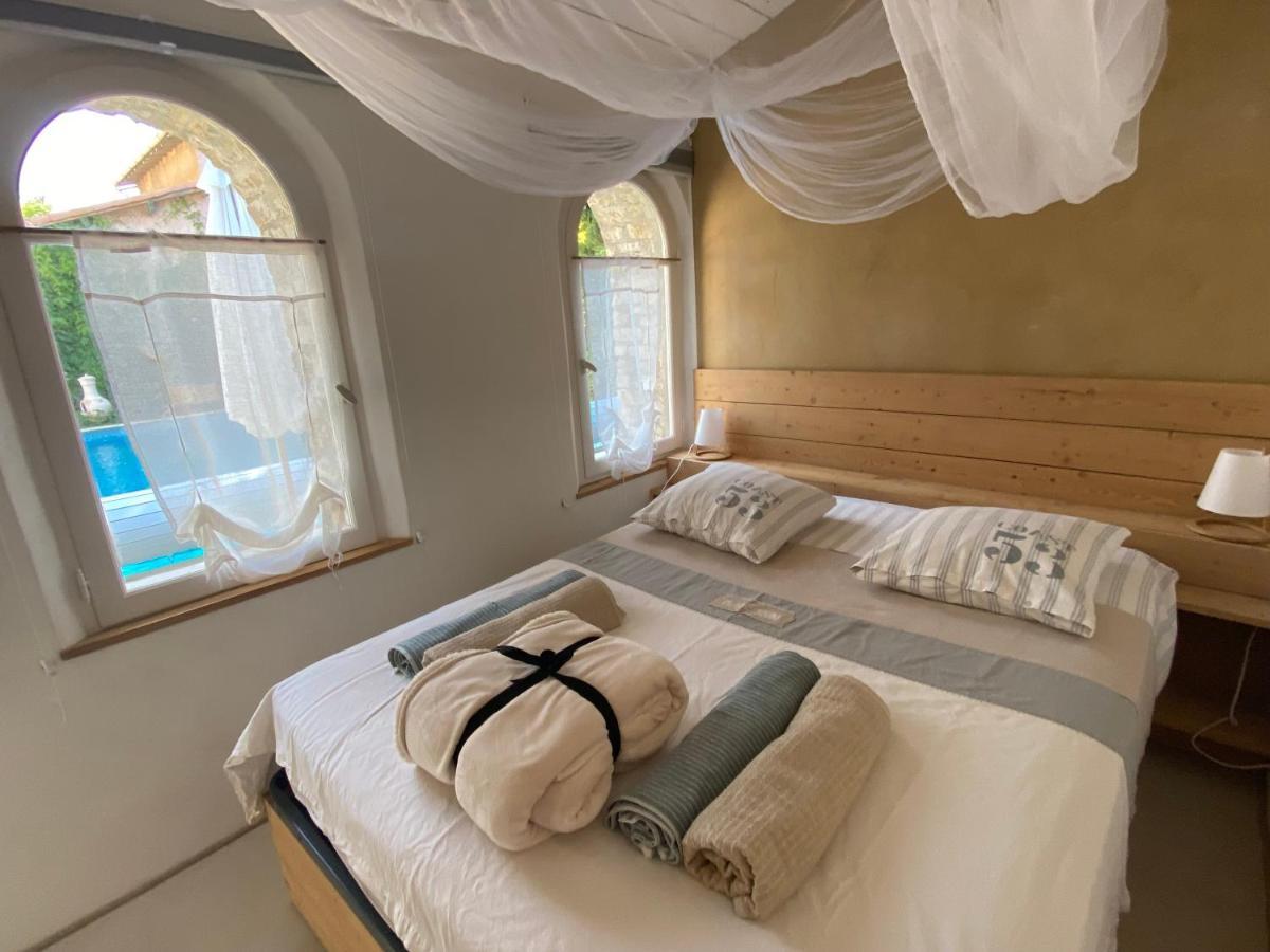 Le Patio Aux Oiseaux Bed & Breakfast La Ciotat Exterior photo